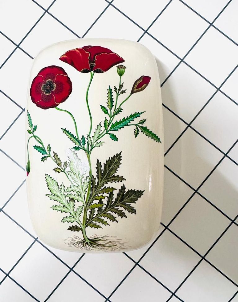 The Independent Poppy Jewellery Box