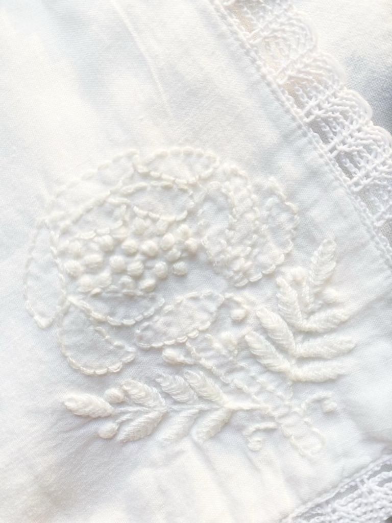 Awadhi Cushion Cover